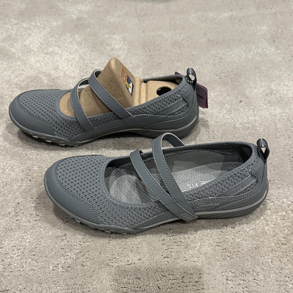 Skechers Gray Women's Flats - Picture 2 of 5